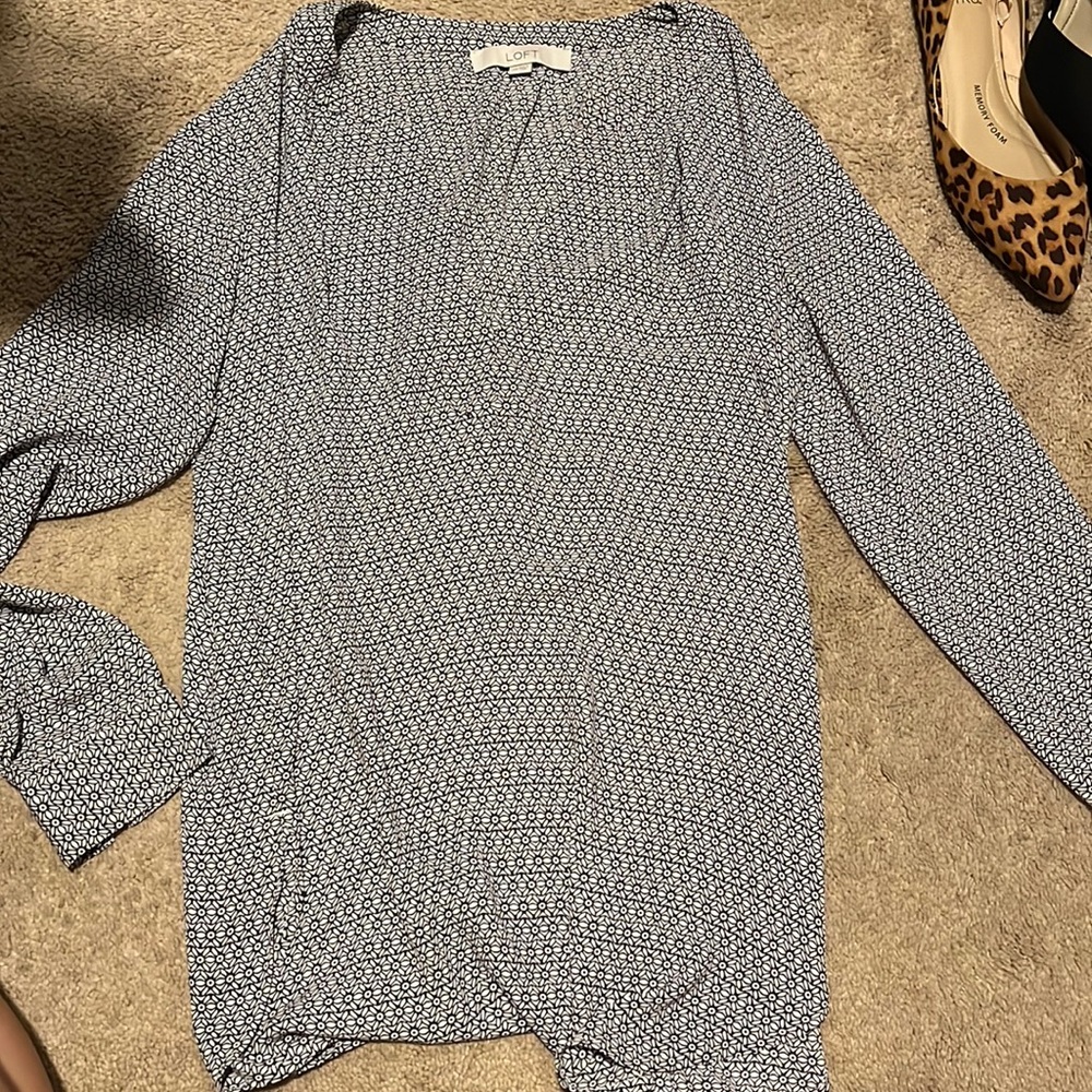 Long sleeve work top